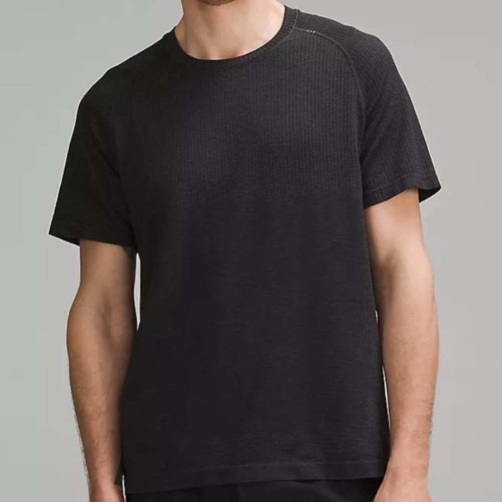 Lululemon Metal Vent Tech Short Sleeve Shirt Dark Gray Large
